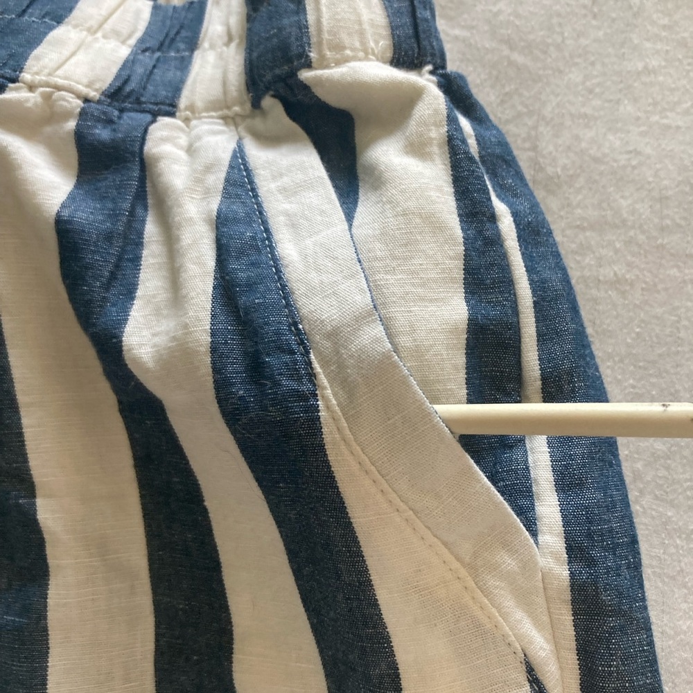 PACT Rhea Tabbed Shorts in Mariners Stripe, Size Large - Picture 7 of 16